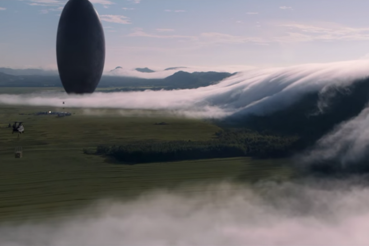 Arrival is a Möbius strip movie that home-schools Interstellar